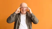 of people with hearing issues suffer from frequent brain fog and low focus